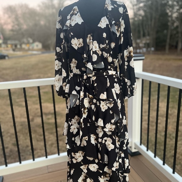 ALICE AND OLIVIA KYE RUFFLE FLORAL PRINT CREPE MIDI DRESS SIZE 12 - Picture 9 of 16